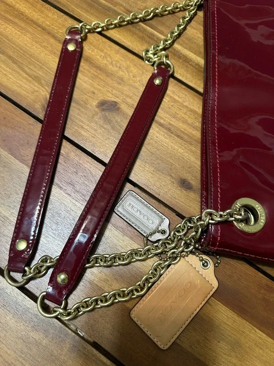 Coach Poppy Glossy Patent Leather Slim Shoulder Bag in Burgundy with Gold Chain - Picture 8 of 13
